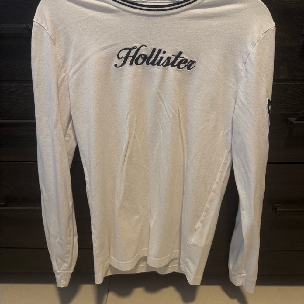 Hollister Men’s White & Navy Blue Long Sleeve Shirt